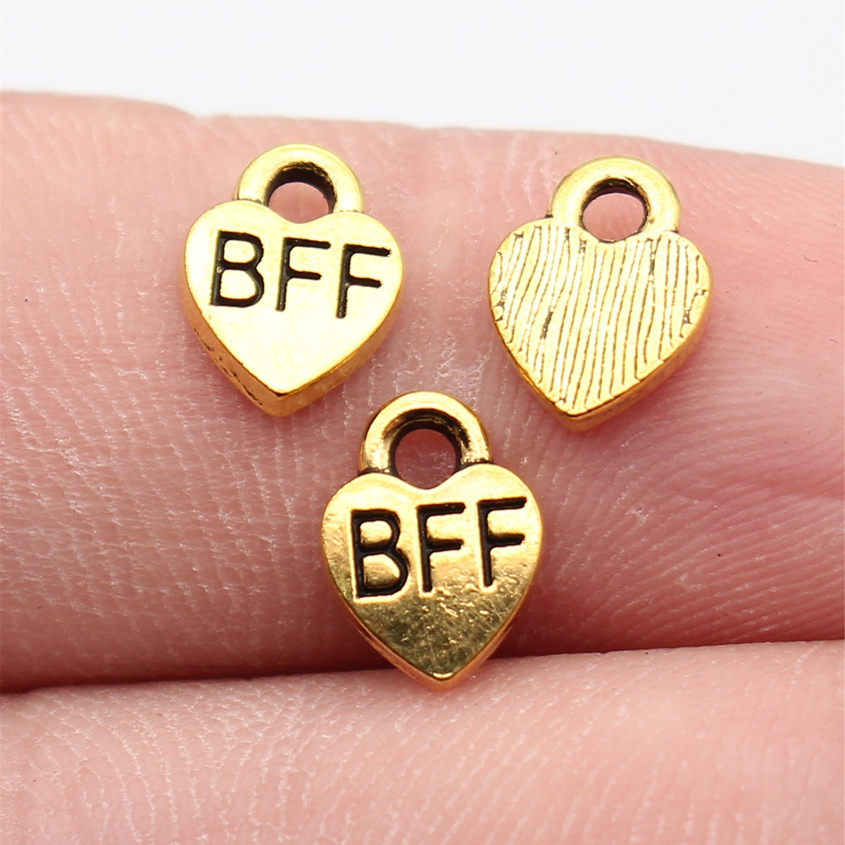 Vintage Fashion Tags - 40 шт. 9,3x7 мм, подвески-сердечки цвета